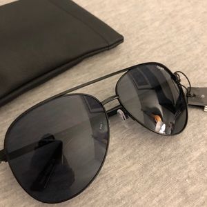 QUAY Australia Vivienne Sunglasses NEW